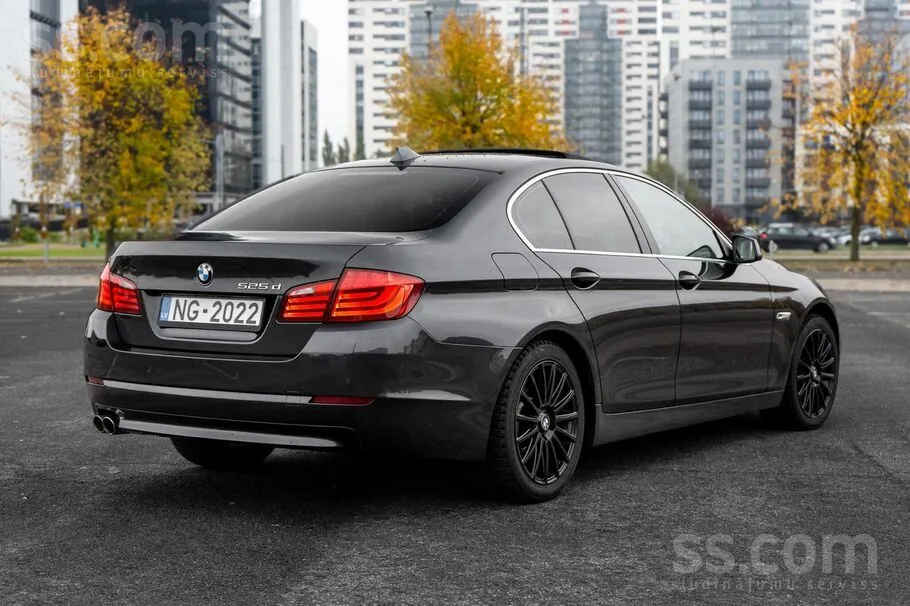 BMW 525D 2010 photo 4