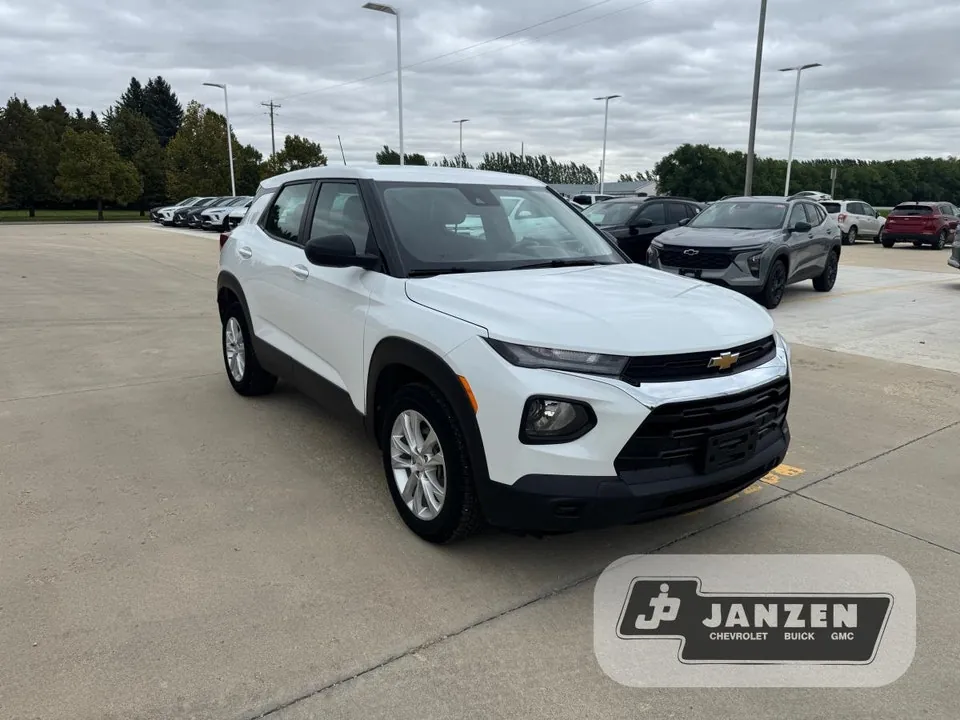 Chevrolet Trailblazer 2021 photo 2