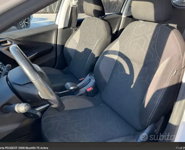 Peugeot 2008 2017 photo 2