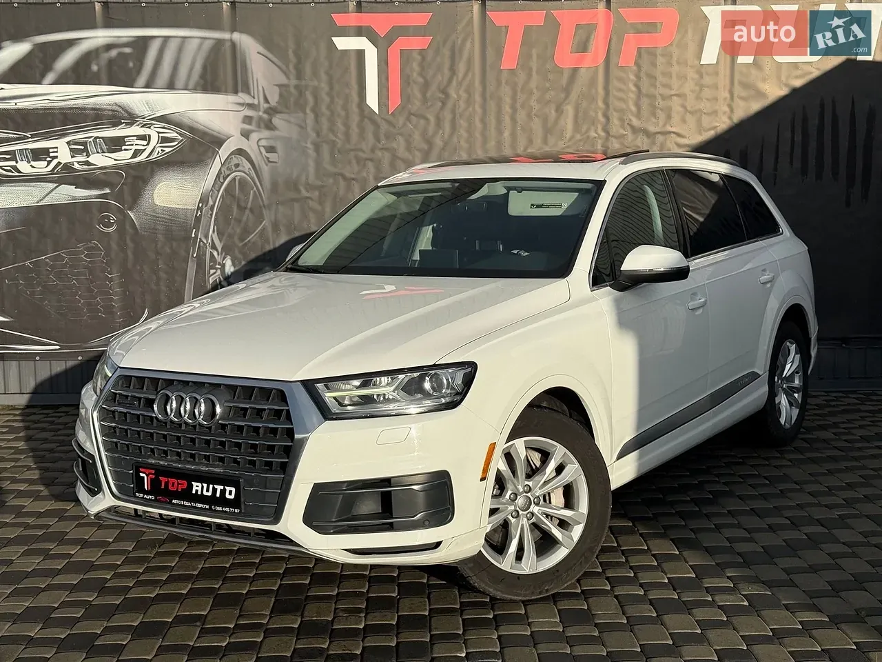 Audi Q7 2017 photo 2