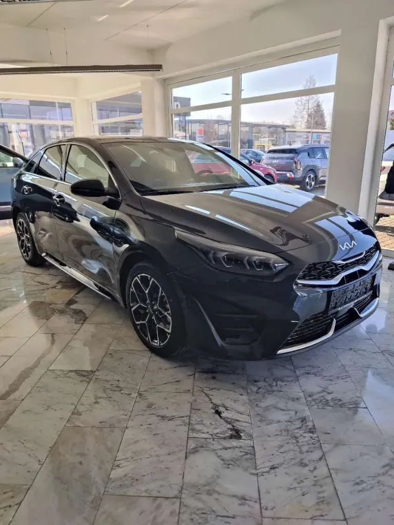 Kia Proceed 2025 photo 2