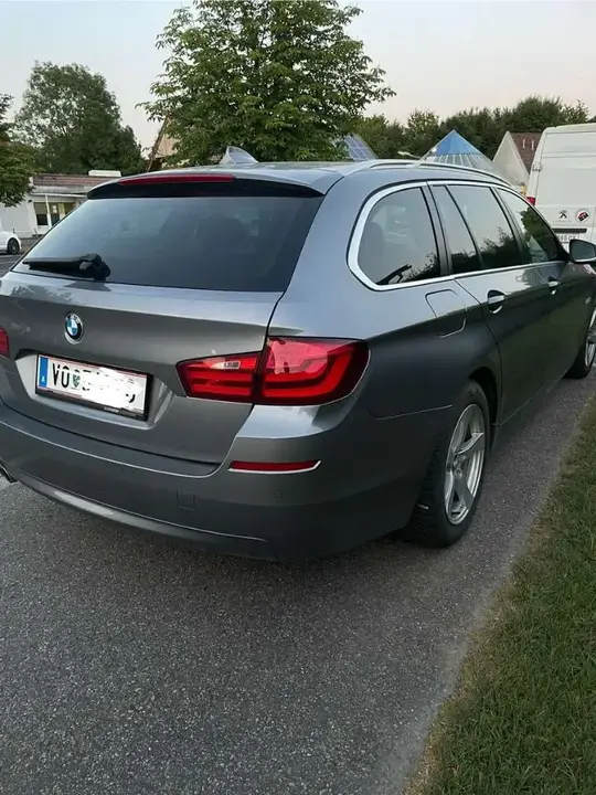 BMW 5 Series 2012 photo 3