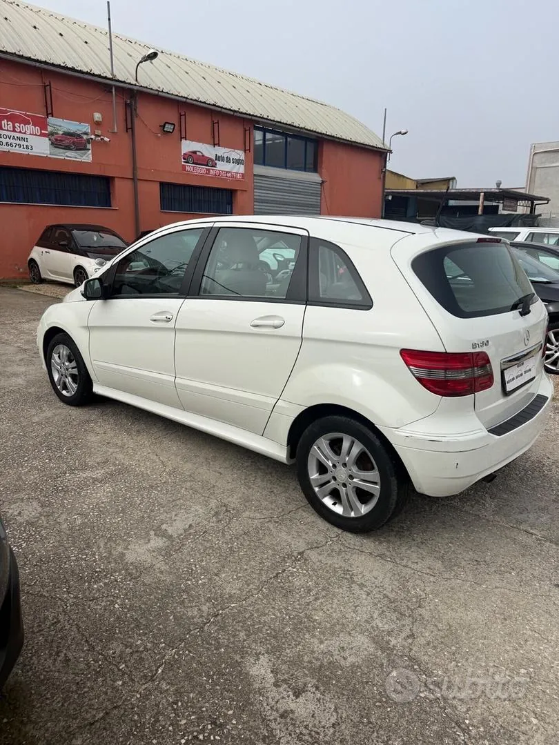 Mercedes-Benz A 180 Cdi 2011 photo 4