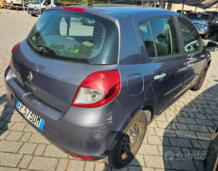 Renault Clio 2014 photo 4