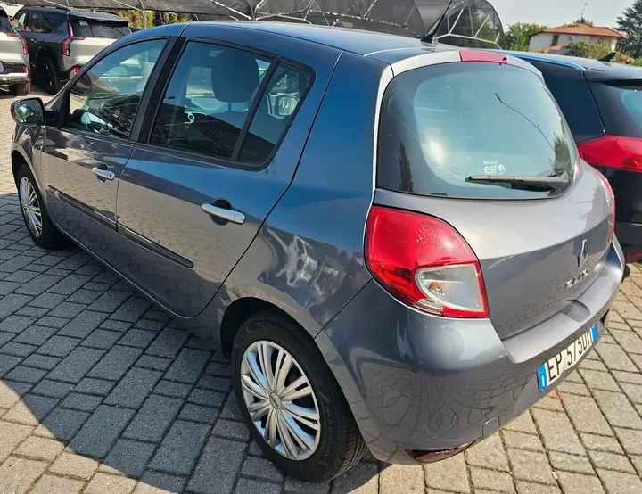 Renault Clio 2014 photo 3