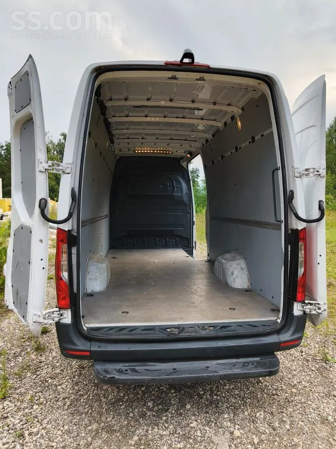 Mercedes-Benz Sprinter 2022 photo 3