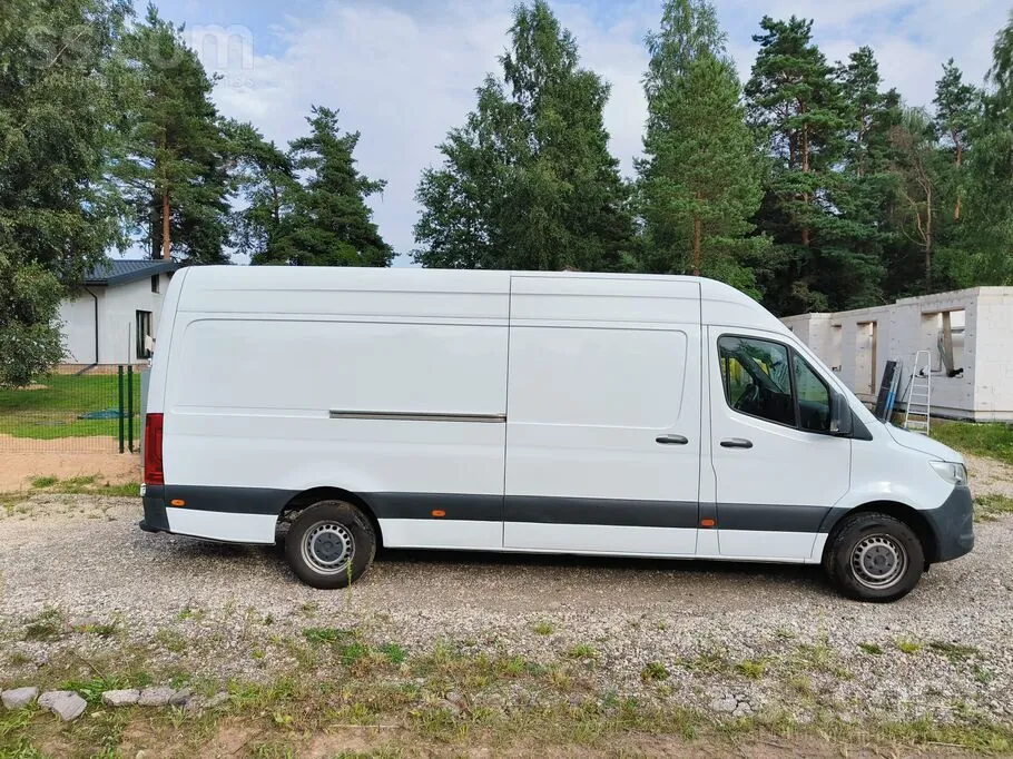Mercedes-Benz Sprinter 2022 photo 2