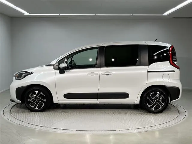 Toyota Sienna Hybrid Z 2025 photo 2