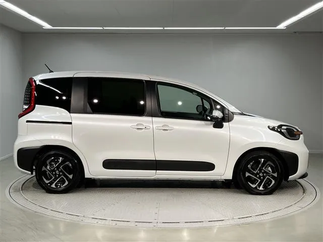 Toyota Sienna Hybrid Z 2025 photo 3
