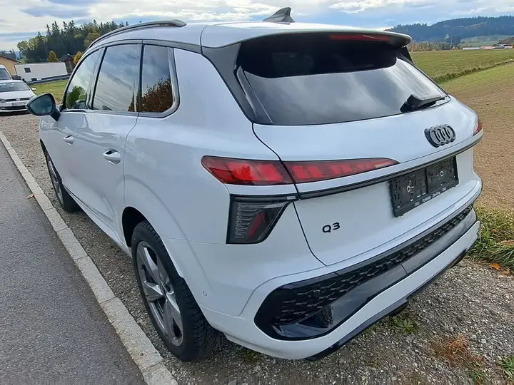 Audi Q3 2026 photo 3
