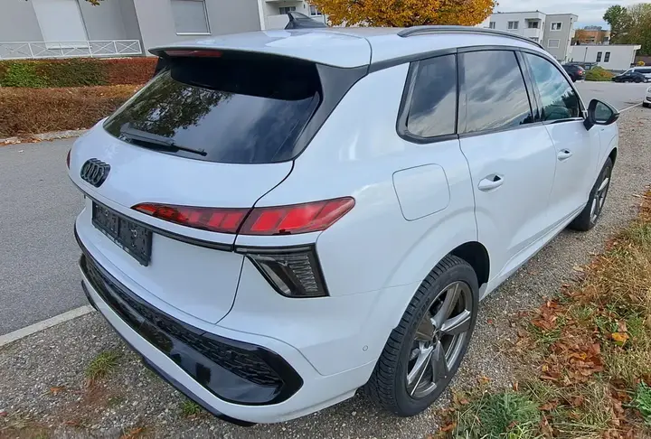 Audi Q3 2026 photo 2