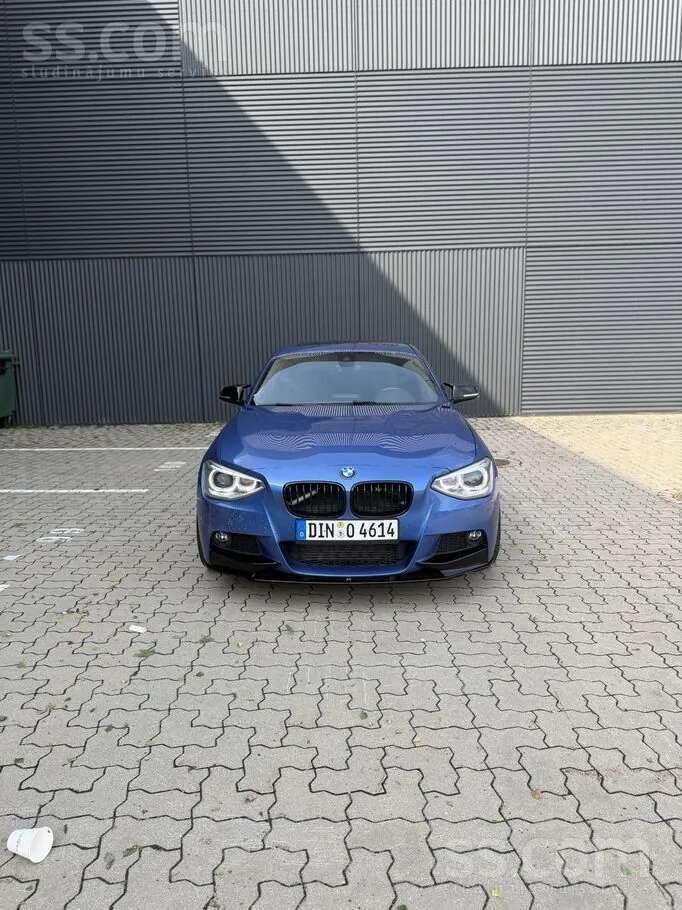 BMW F21 2012 photo 2