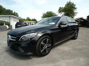 Mercedes-Benz C200