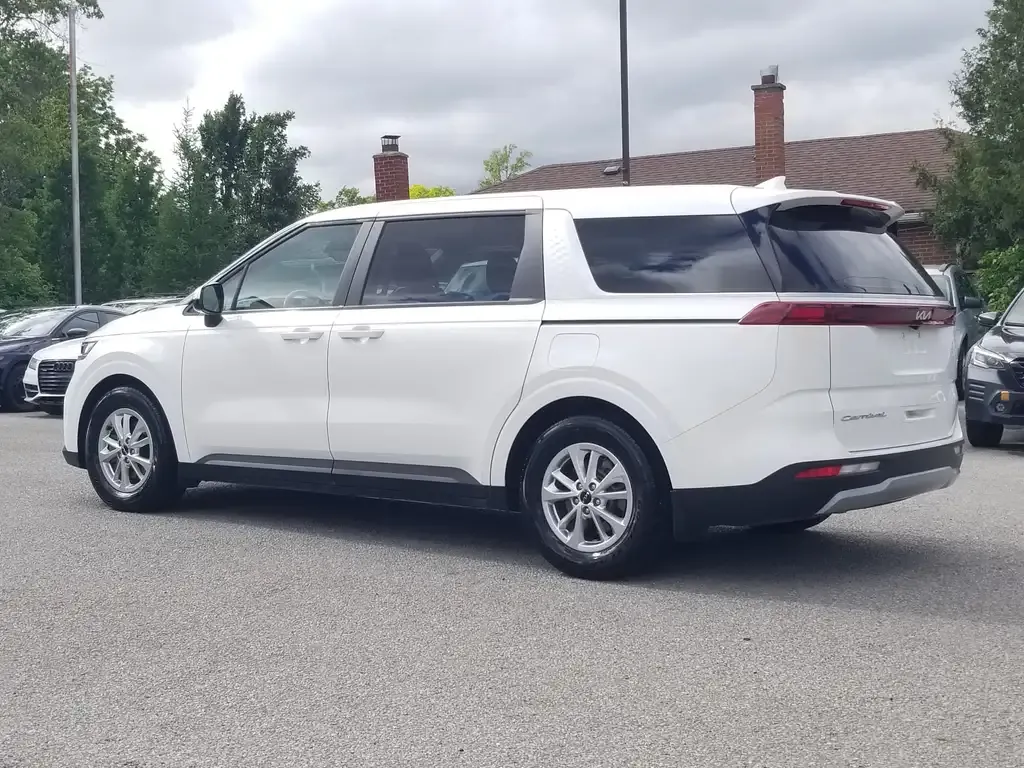 Kia Carnival 2022 photo 4