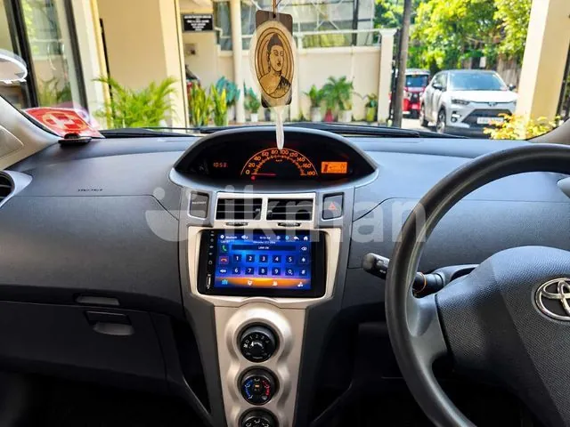Toyota Vitz 2007 photo 3
