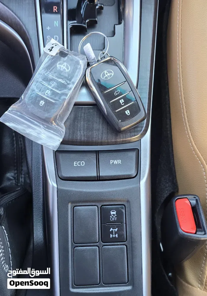 Toyota Fortuner 2024 photo 4
