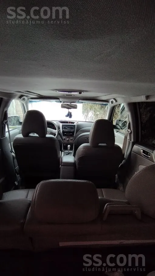 Subaru Forester 2010 photo 3