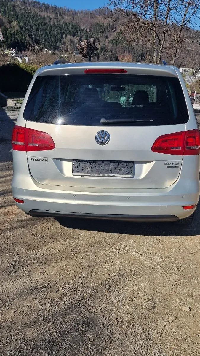 Volkswagen Sharan 2013 photo 2