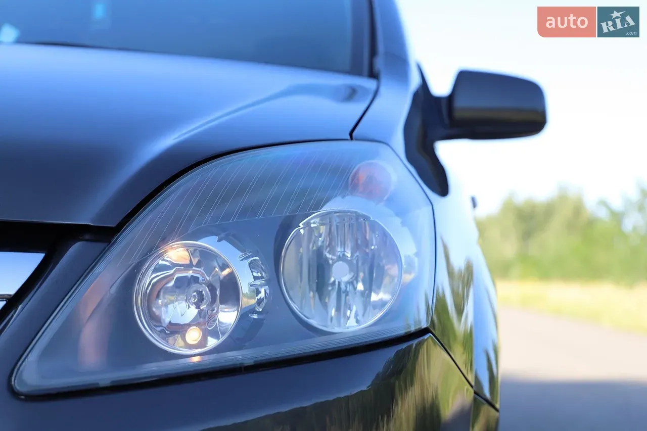 Opel Zafira 2012 photo 5