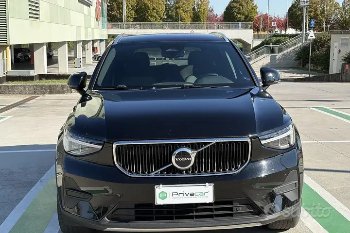 Volvo Xc40 2022 photo 2