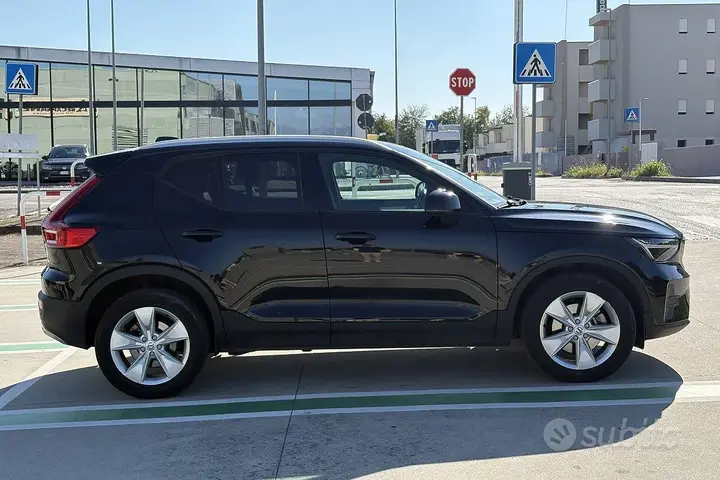 Volvo Xc40 2022 photo 4
