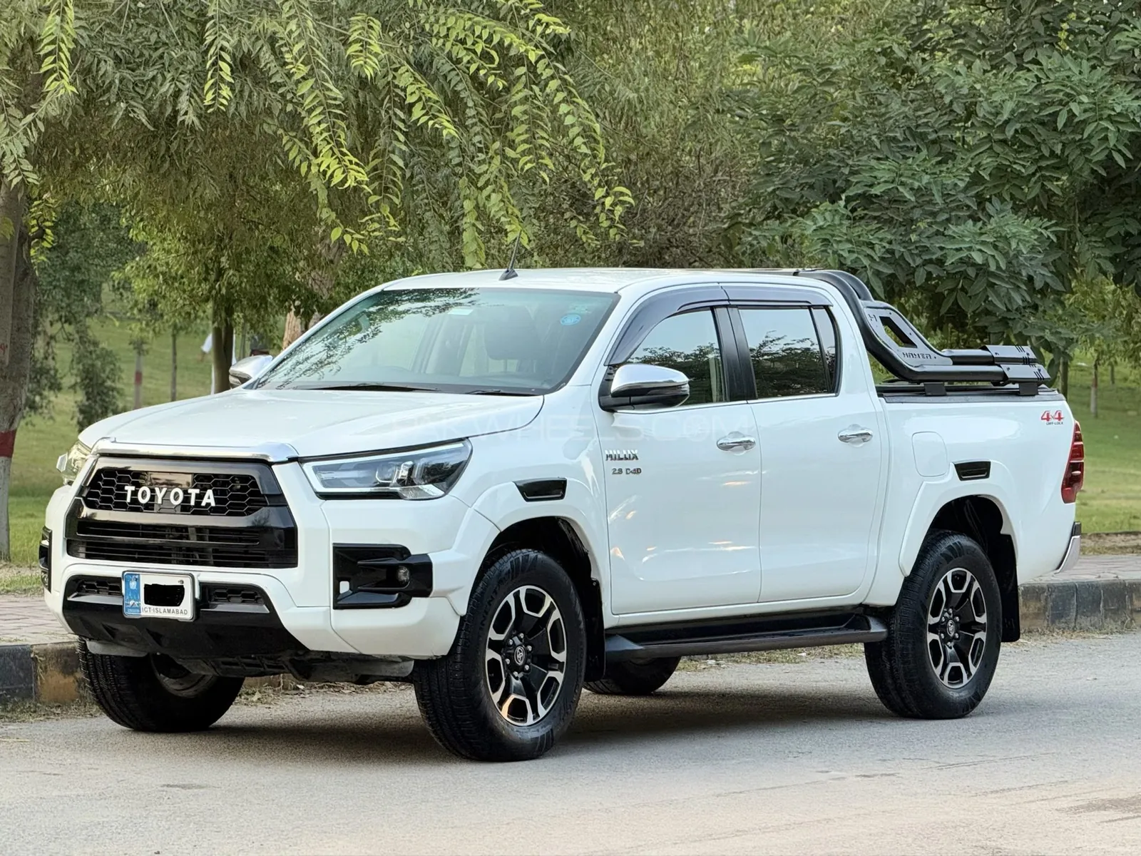 Toyota Hilux