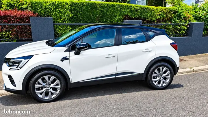 Renault Captur 2020 photo 2