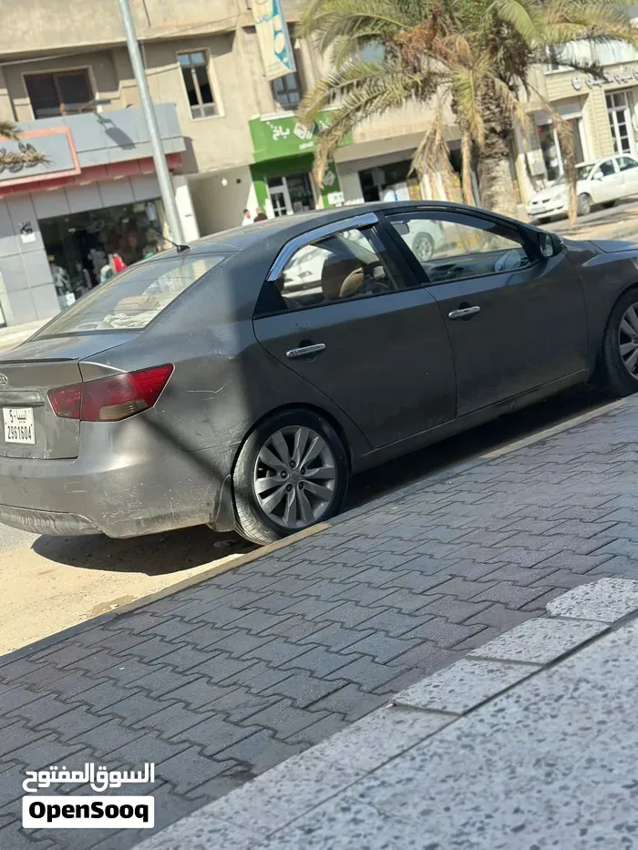Kia Cerato 2012 photo 3