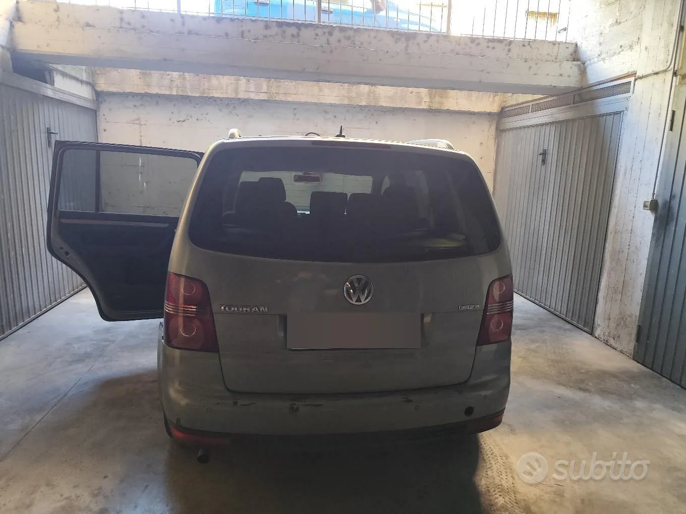 Volkswagen Touran 2008 photo 4