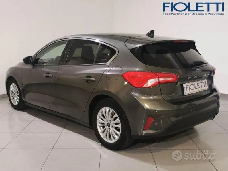 Ford Focus 2018 photo 2