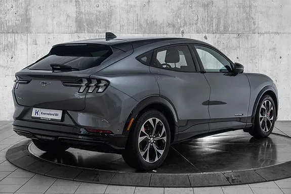Ford Mustang Mach-E 2023 photo 5