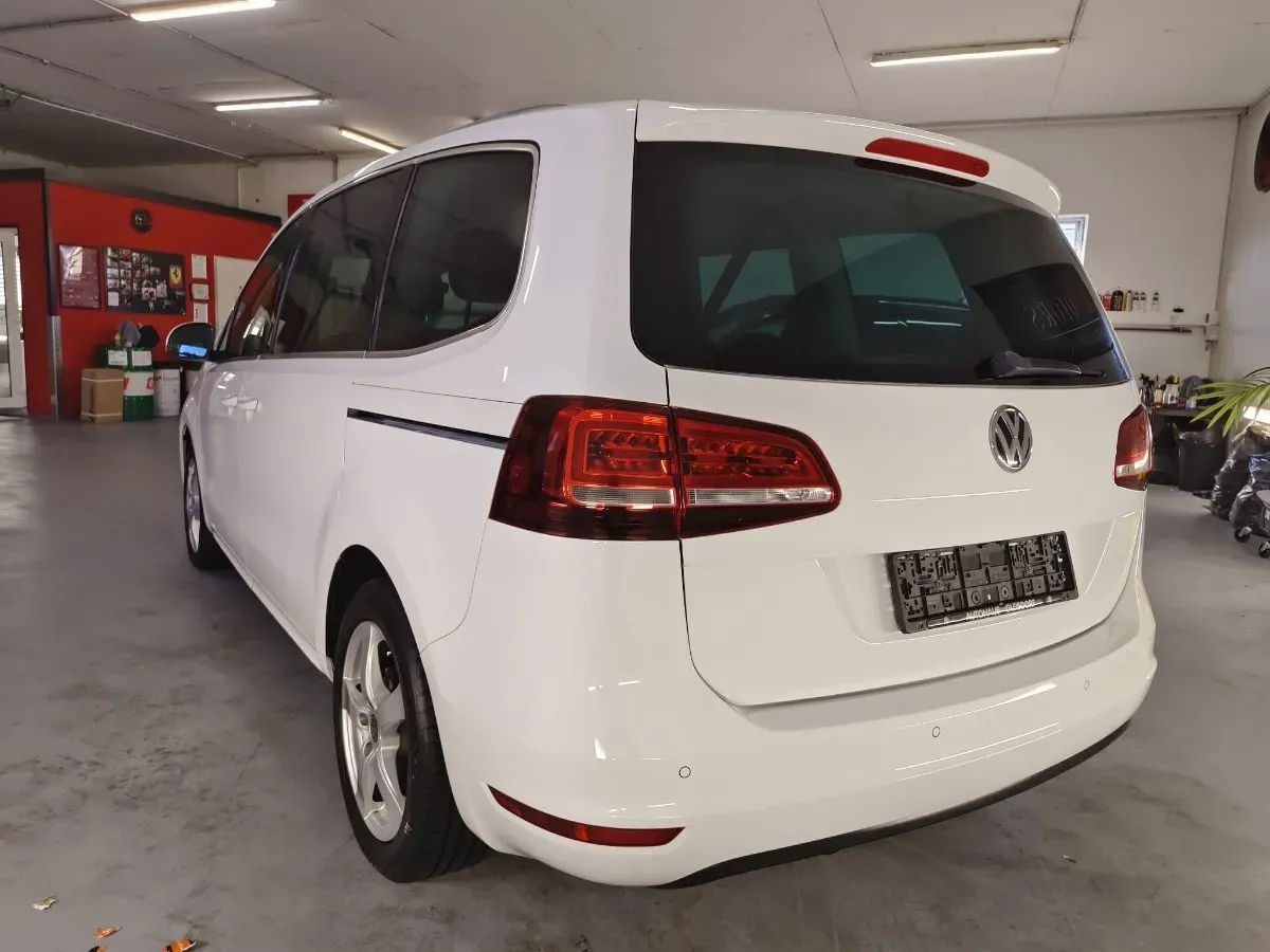 Volkswagen Sharan 2017 photo 2