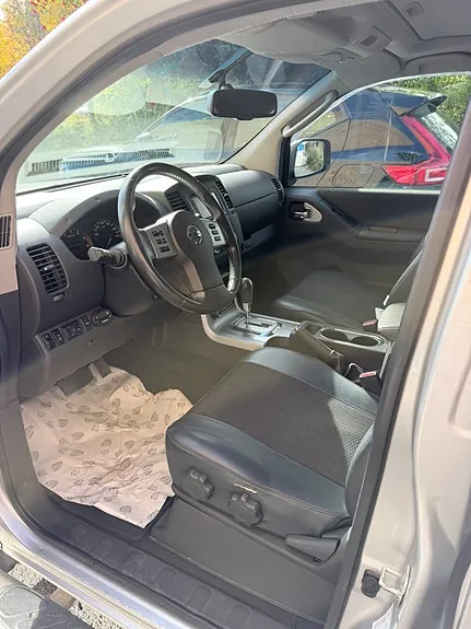 Nissan Navara 2013 photo 5