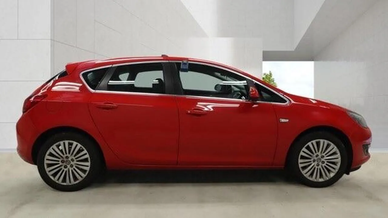Vauxhall Astra 2015 photo 5