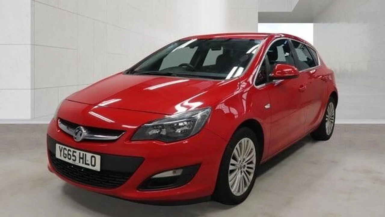 Vauxhall Astra 2015 photo 4