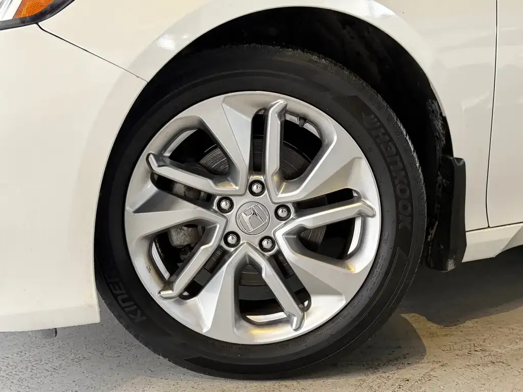 Honda Accord 2019 photo 2