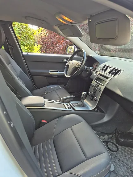 Volvo V50 2010 photo 4