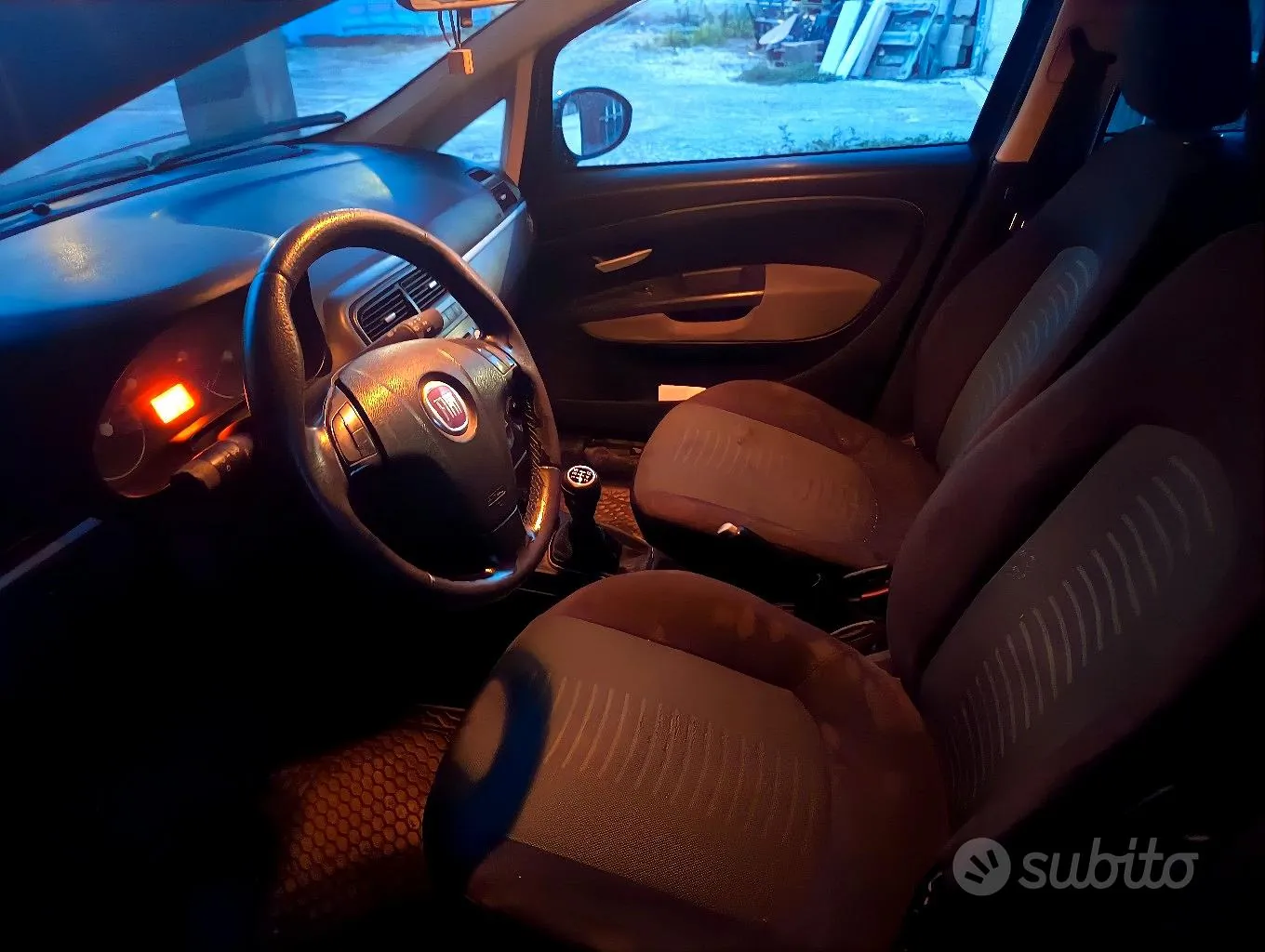Fiat Grande Punto 2008 photo 3