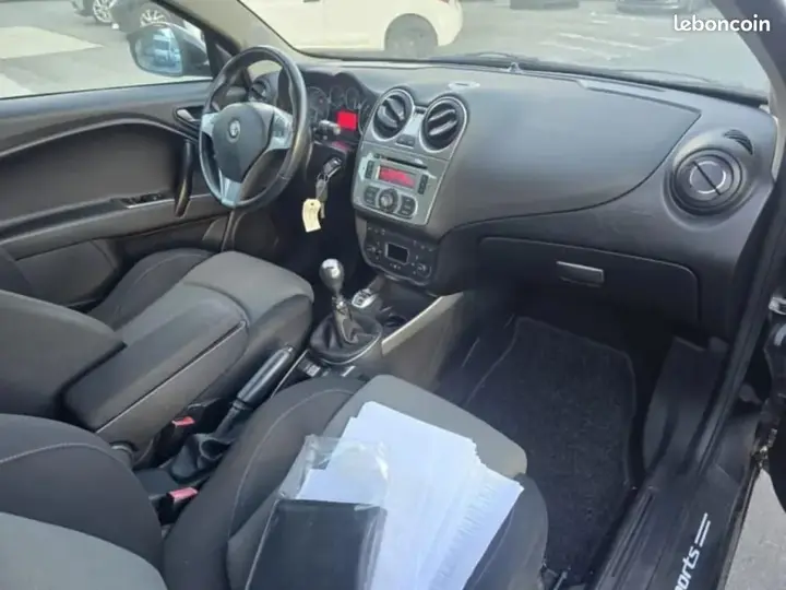 Alfa Romeo Mito 2010 photo 5