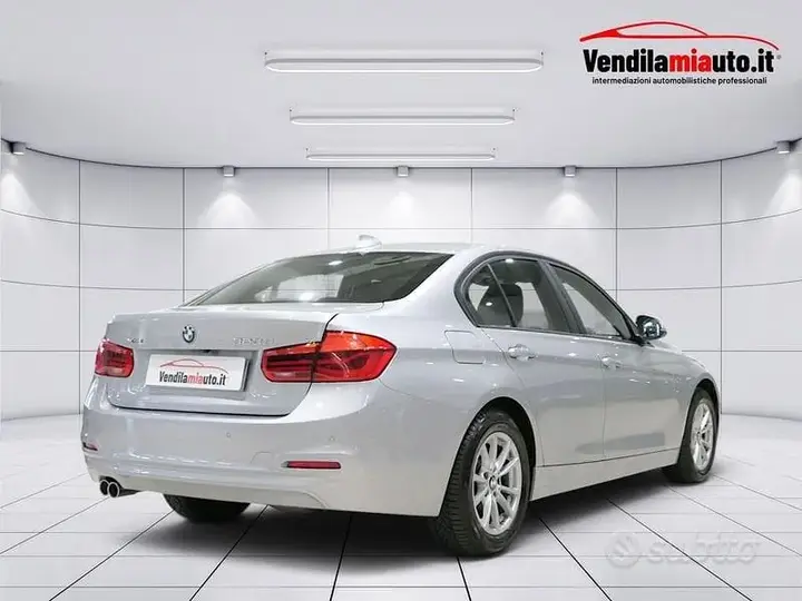 BMW 3 Series 2018 photo 5