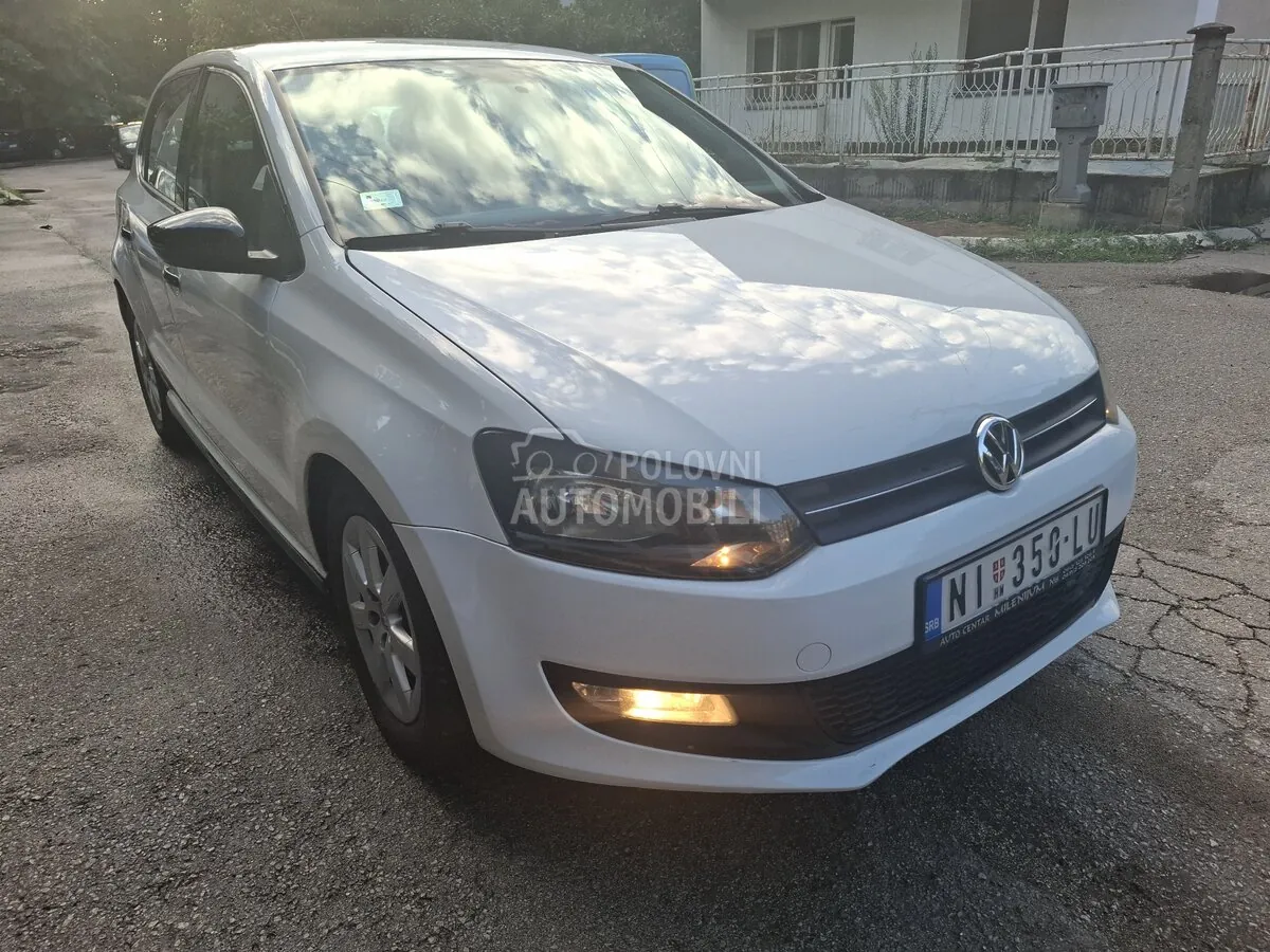 Volkswagen Polo 2010 photo 3