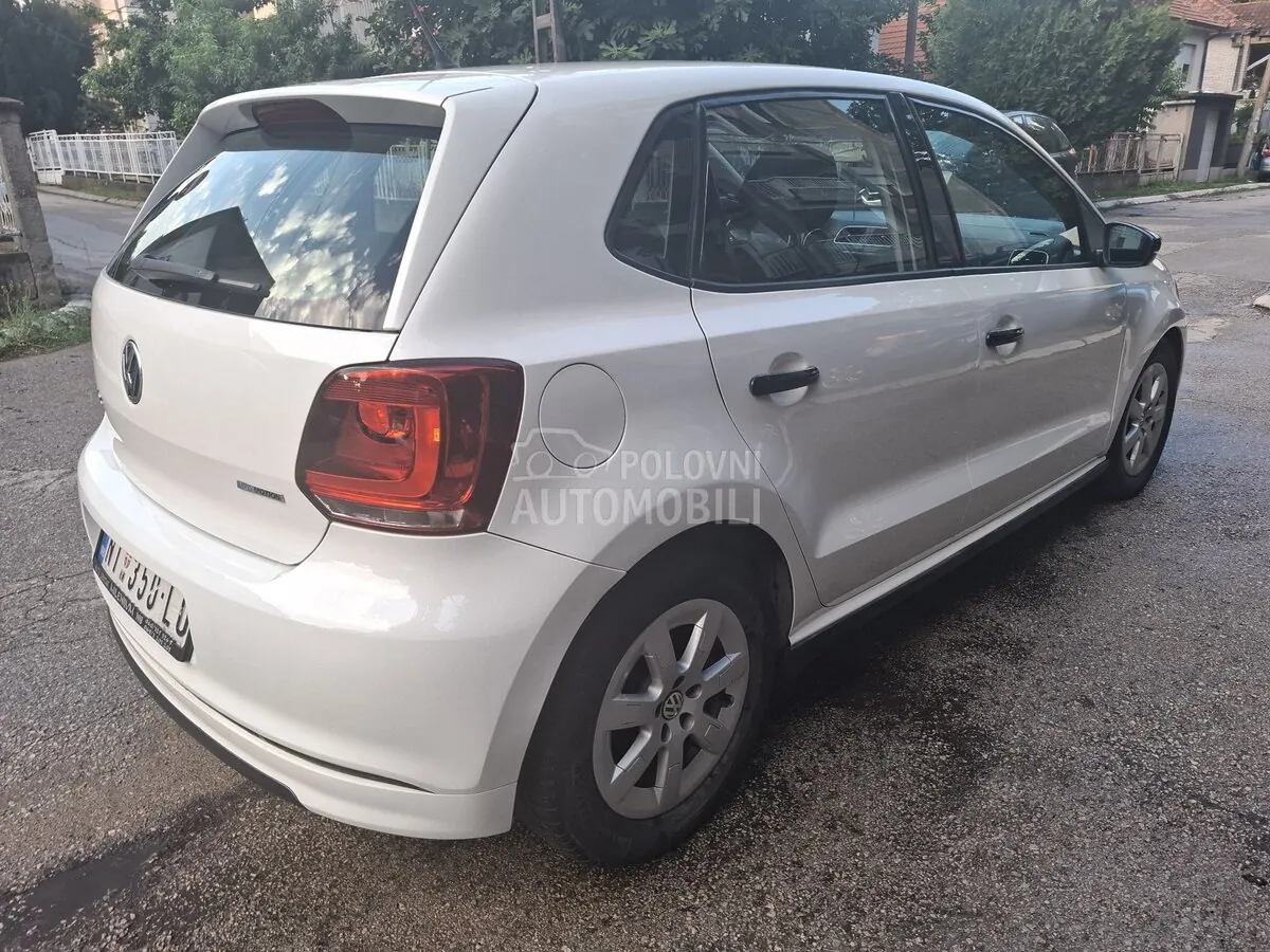 Volkswagen Polo 2010 photo 5