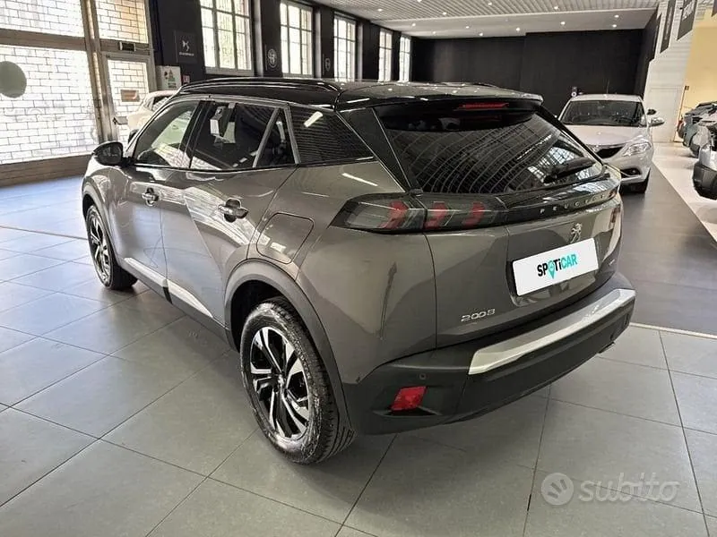 Peugeot 2008 2023 photo 3