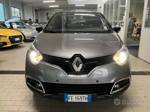 Renault Captur 2016 photo 2