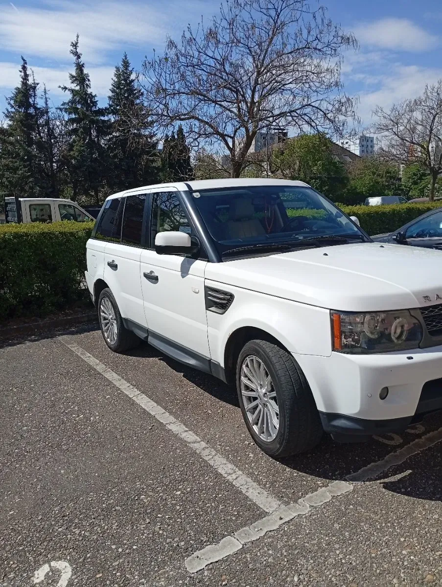 Land Rover Range Rover Sport 2011 photo 3