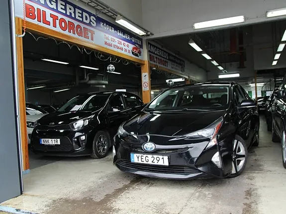 Toyota Prius 2016 photo 2