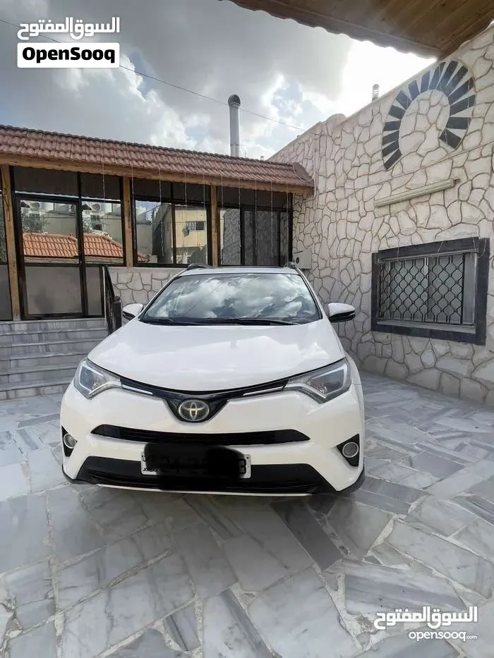Toyota Rav 4 2018 photo 3