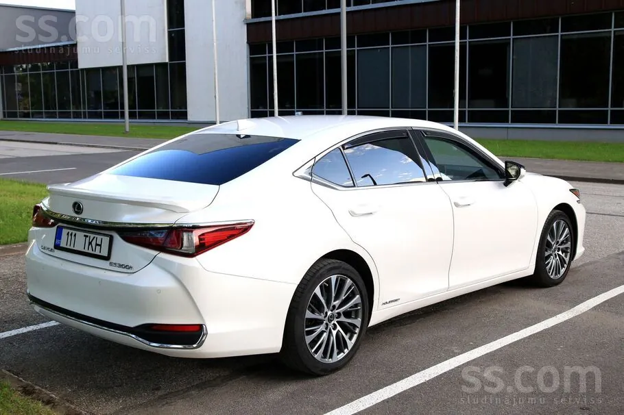 Lexus Es 2021 photo 3