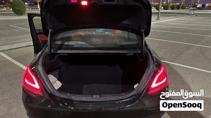 Mercedes-Benz C-Class 2019 photo 3