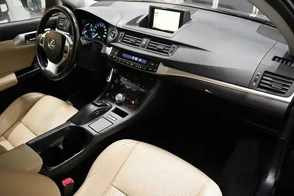 Lexus Ct200H 2011 photo 4